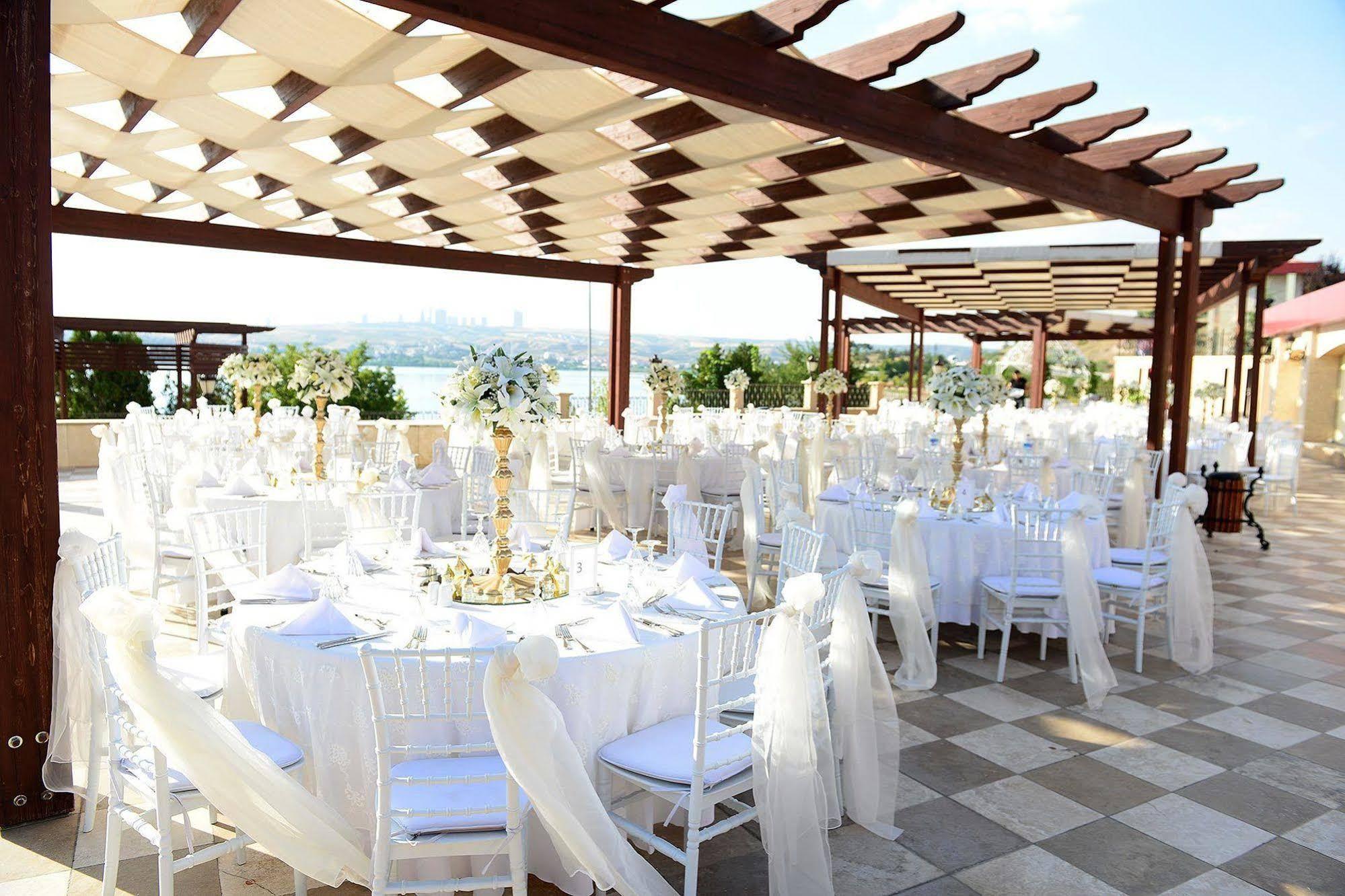 Kronos Hotel Golbası Eksteriør billede