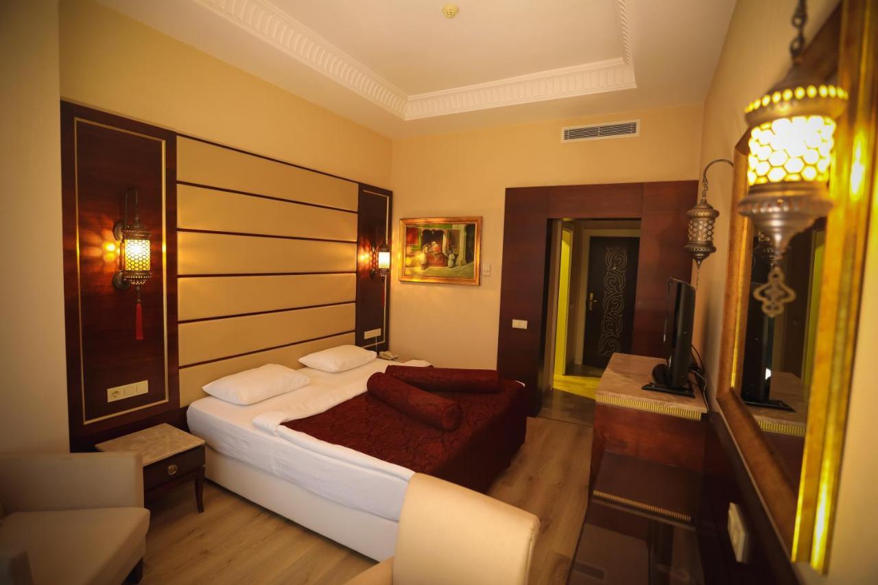 Kronos Hotel Golbası Eksteriør billede