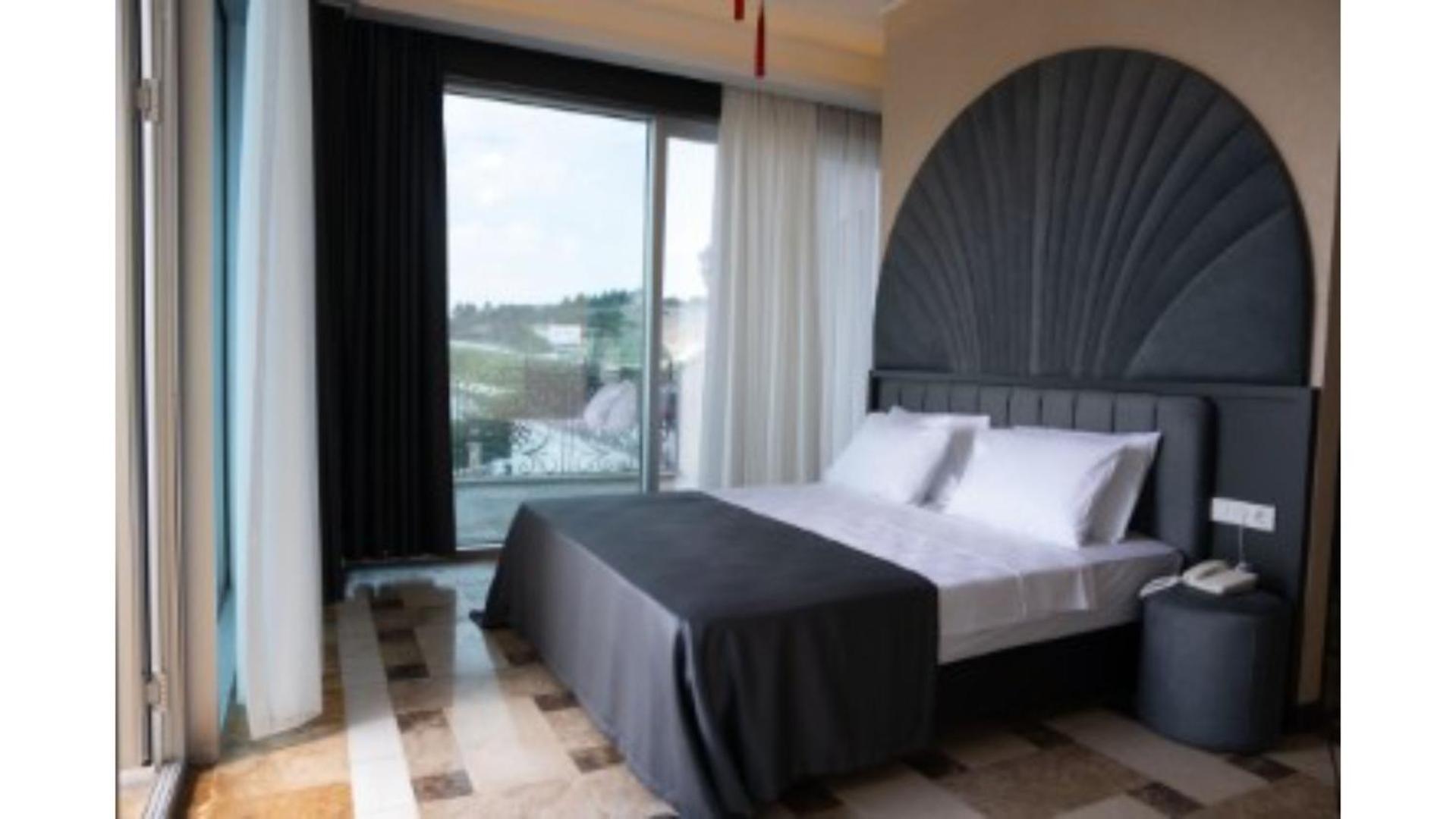 Kronos Hotel Golbası Eksteriør billede