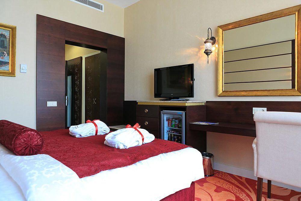 Kronos Hotel Golbası Eksteriør billede