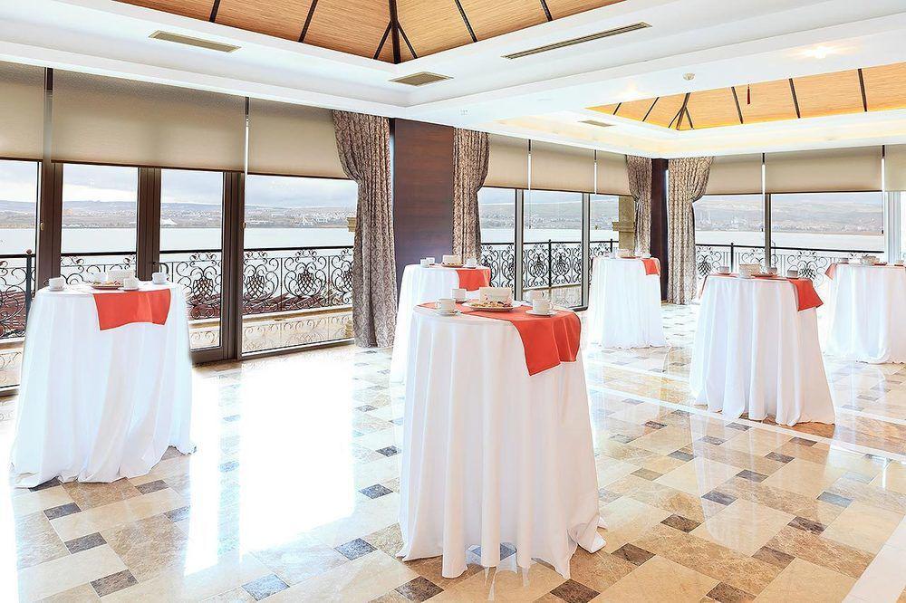 Kronos Hotel Golbası Eksteriør billede