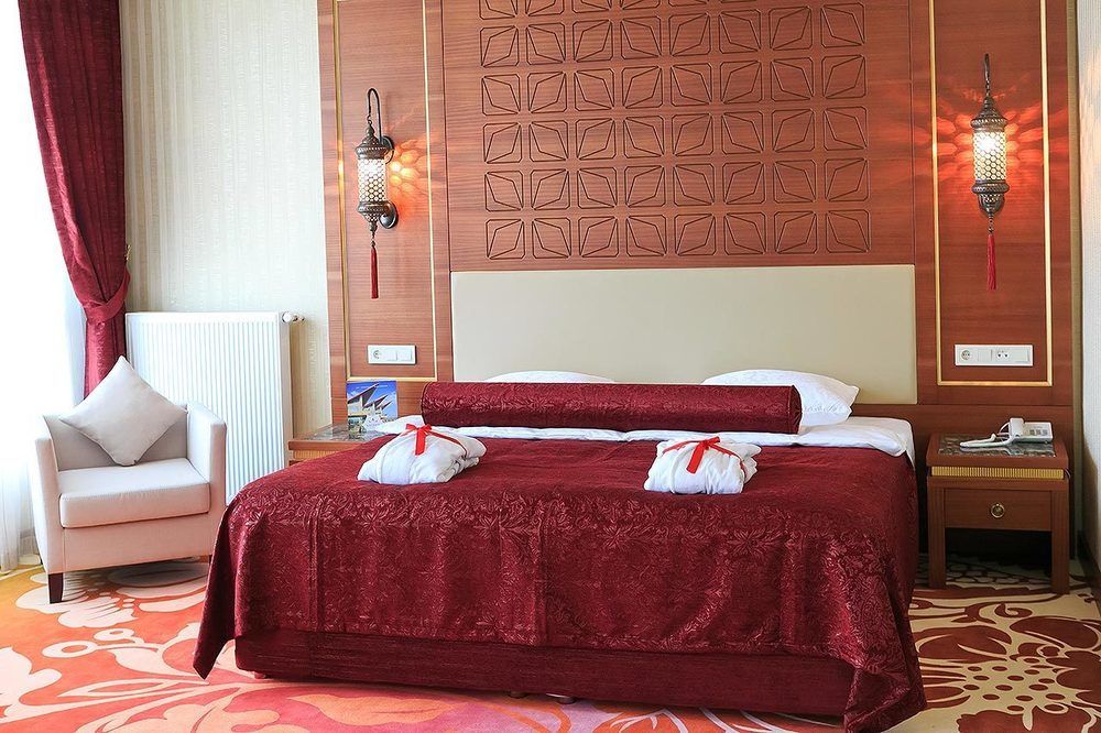 Kronos Hotel Golbası Eksteriør billede